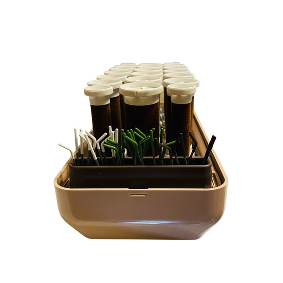 Clairol Custom CareSetter Vtg Electric Hot Rollers w Clips Wax Core Velvet KF-20 - Picture 6 of 16